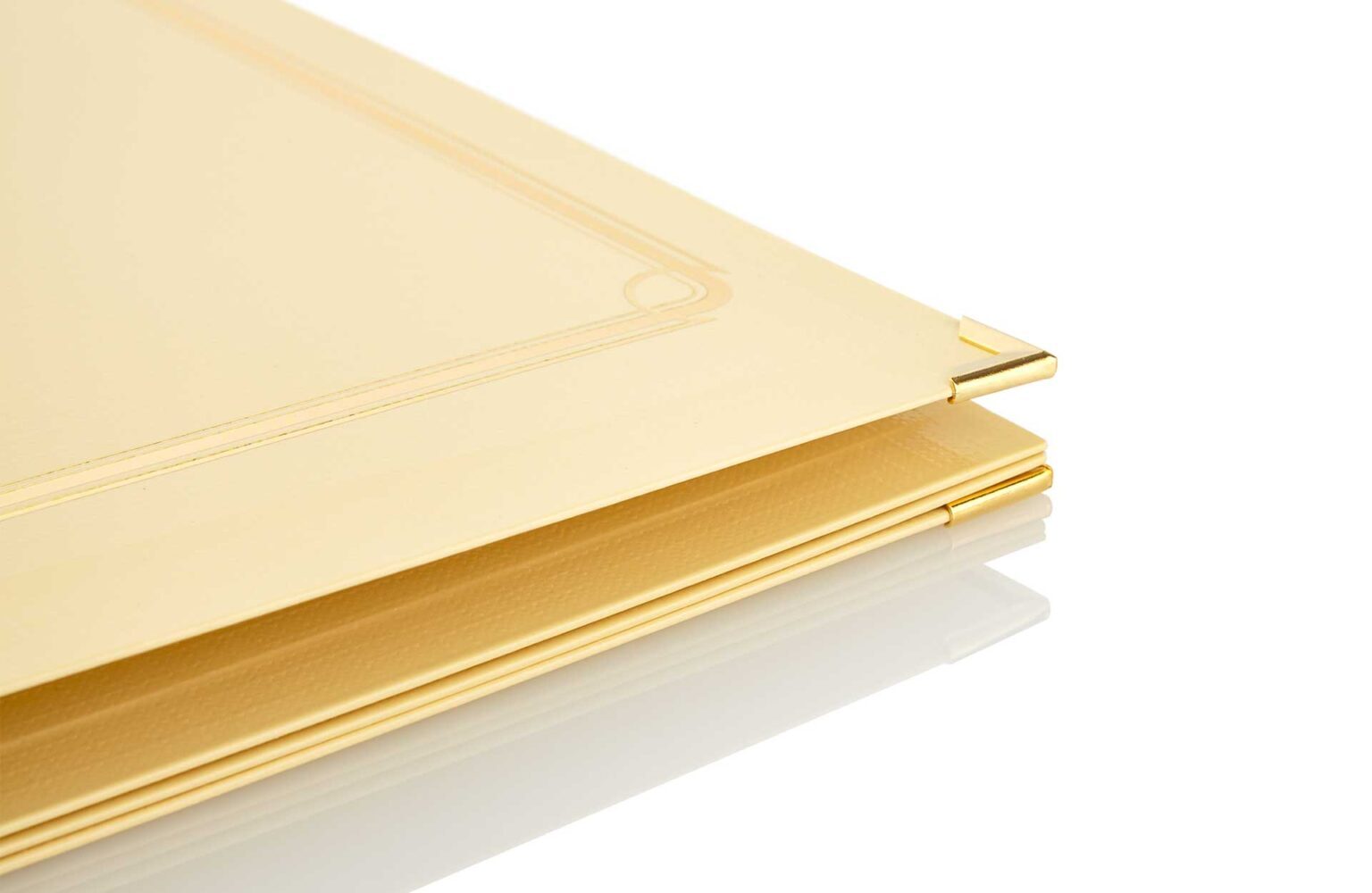 Speisekarte aus Karton in gelb