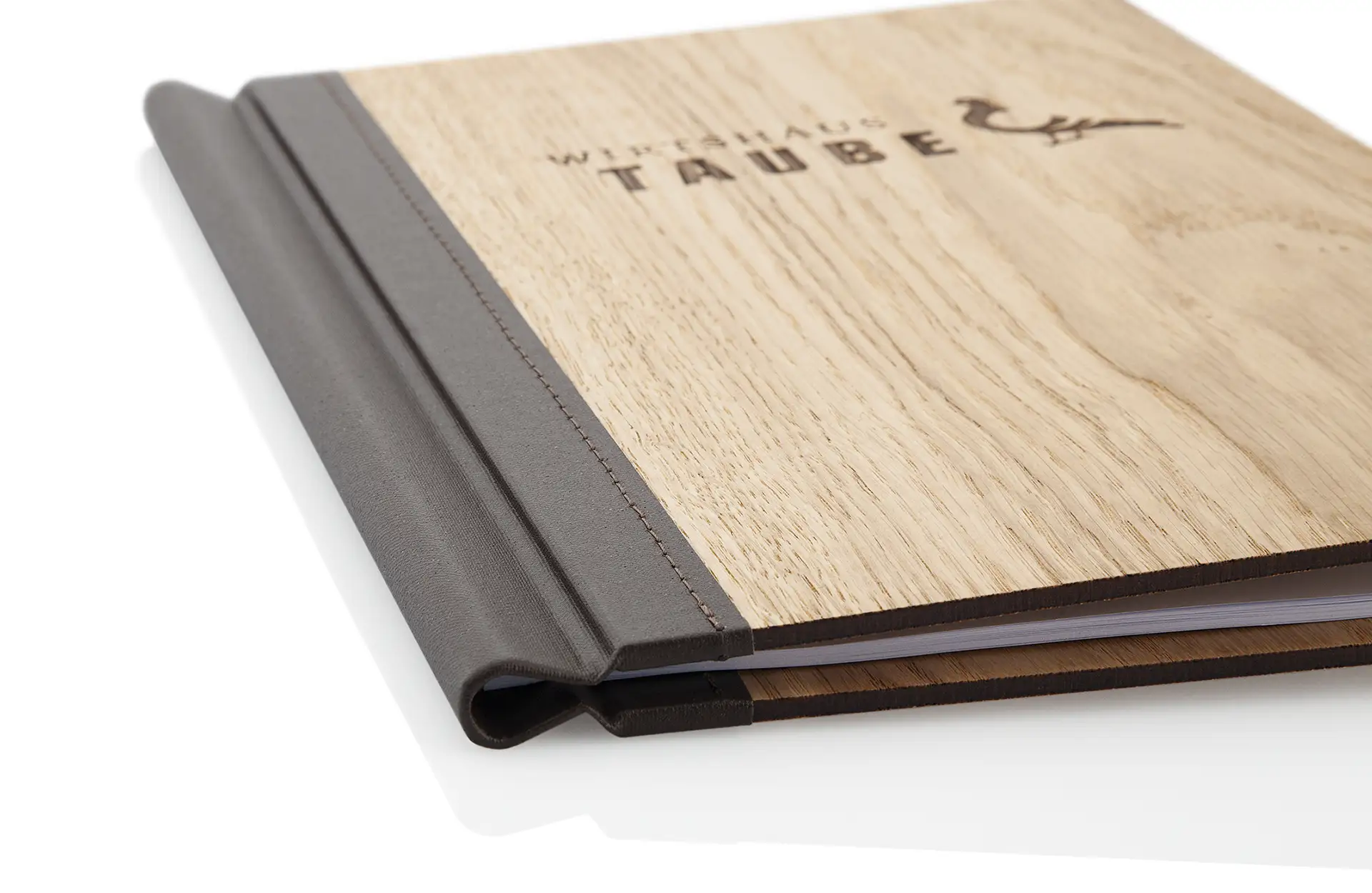 Speisekarte aus Holz mit Klemmrücken