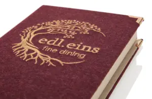 Loden menu in red with logo embroidery