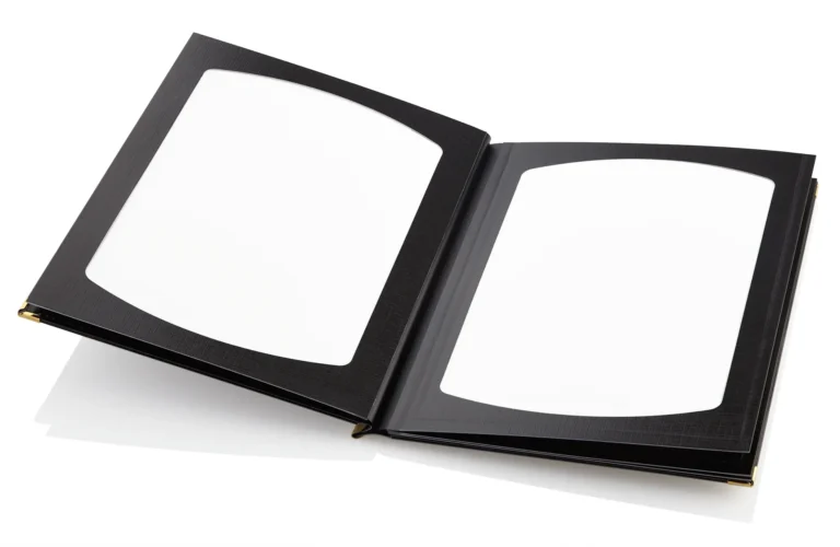 Speisekarte aus Karton in schwarz