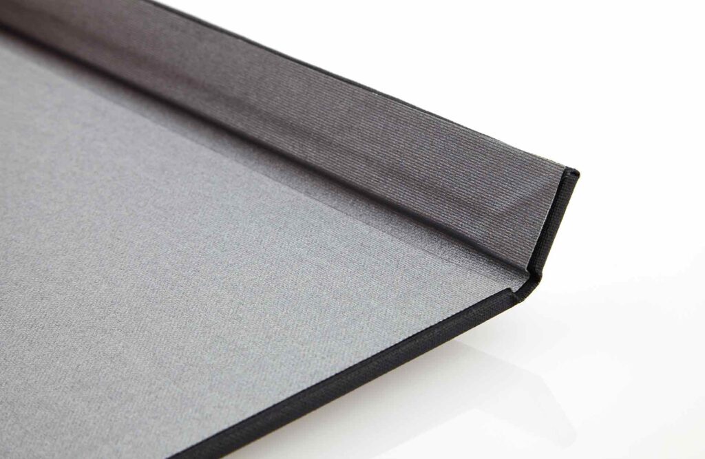 Menuboard model with magnetic strip in gray and black