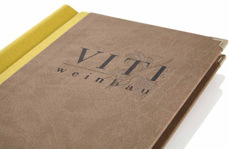 Quickfix soft leather in brown with logo combination