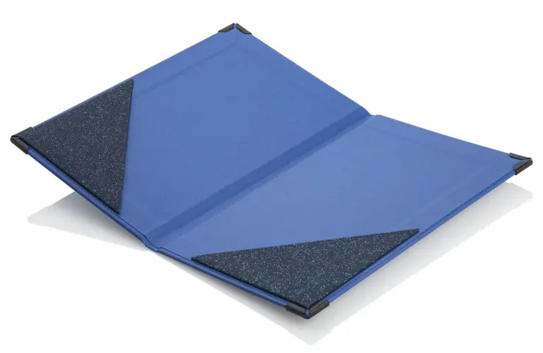 Invoice folder in blue with two insertion triangles inside