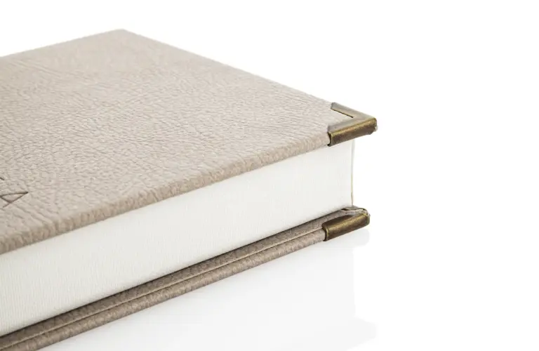 Invoice folder model with box and old gold corners