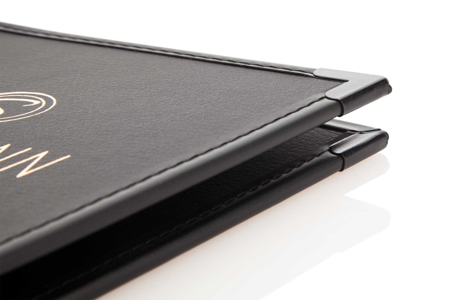 Invoice folder model cash with a beaking tape and protective corners