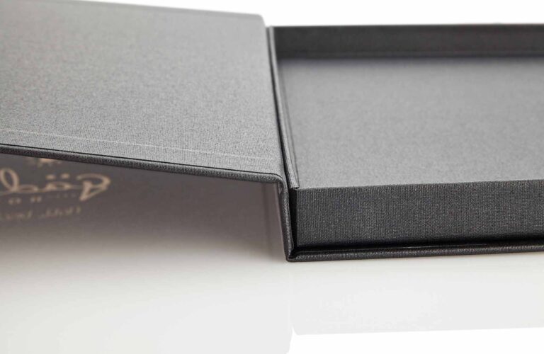 Zimmermappen-Modell aus grauem Leinen mit Box