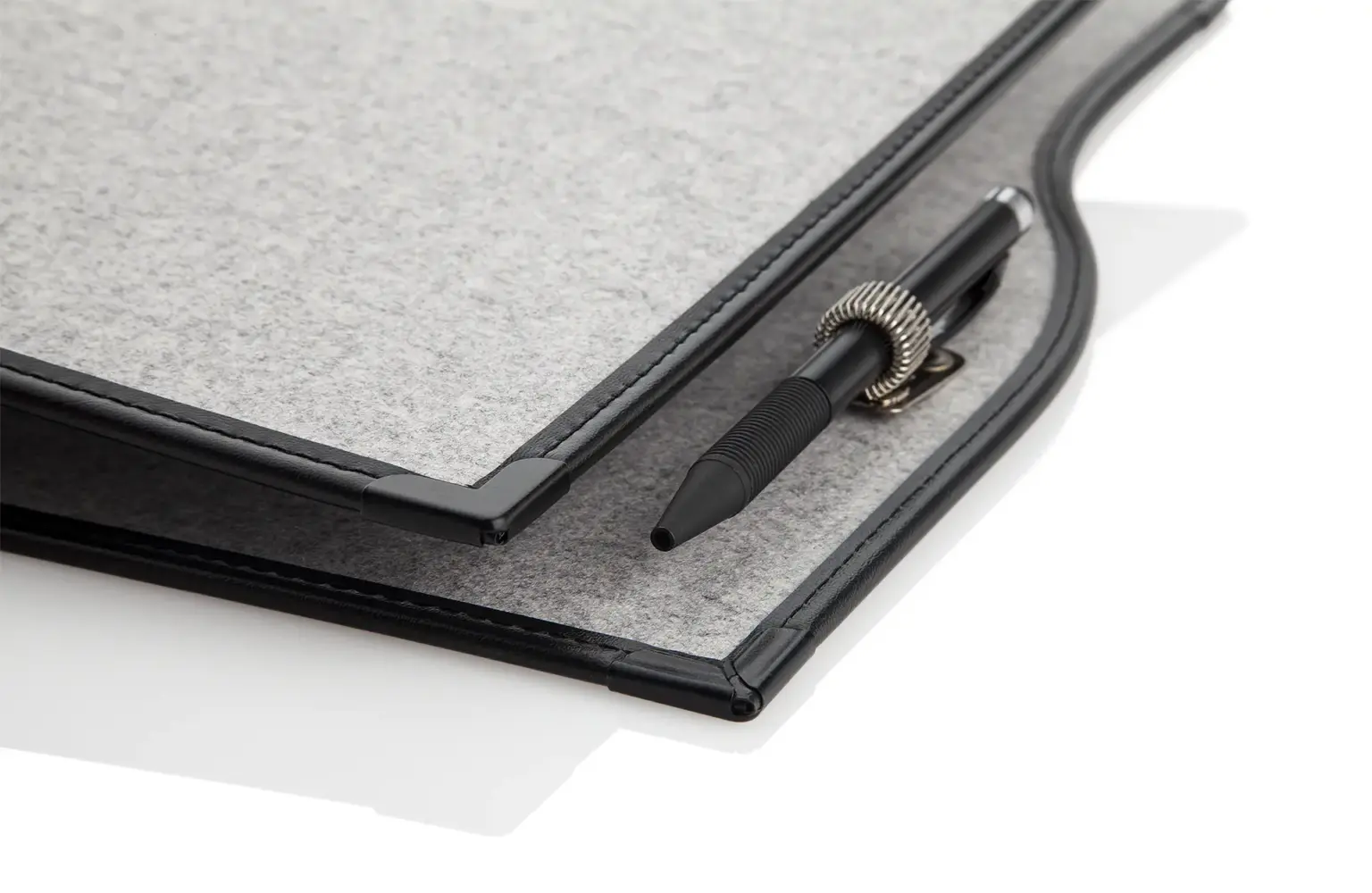 Room folder model Windsor with wave shape & ballpoint pen bracket