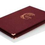 carte loden rouge avec broderie en cuivre