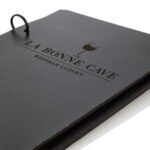 Gravure laser sur cuir véritable