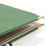 Zimmermappen-Modell Luxury aus grünem Weichleder mit Gold-Ecken