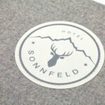 Menu Loden avec badge et impression permanente