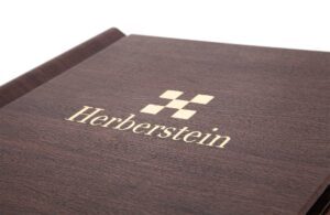 Gold-Metallicprägung auf Weichleder