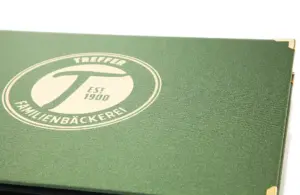 Gold-Metallicprägung auf Bucbinderleinen