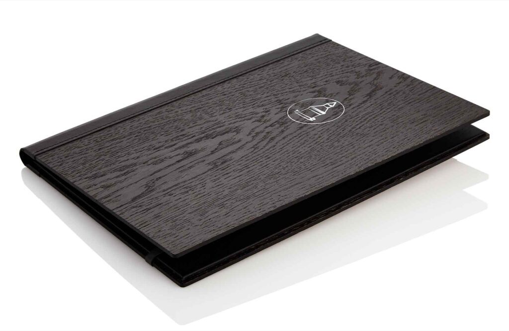 Infocard en bois en noir