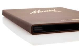 Menu en cuir design marron