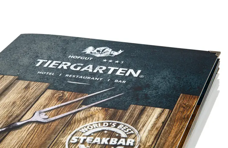 Gastrotopcard_speisecarte_Topcard_karton_print_mg_4233.webp